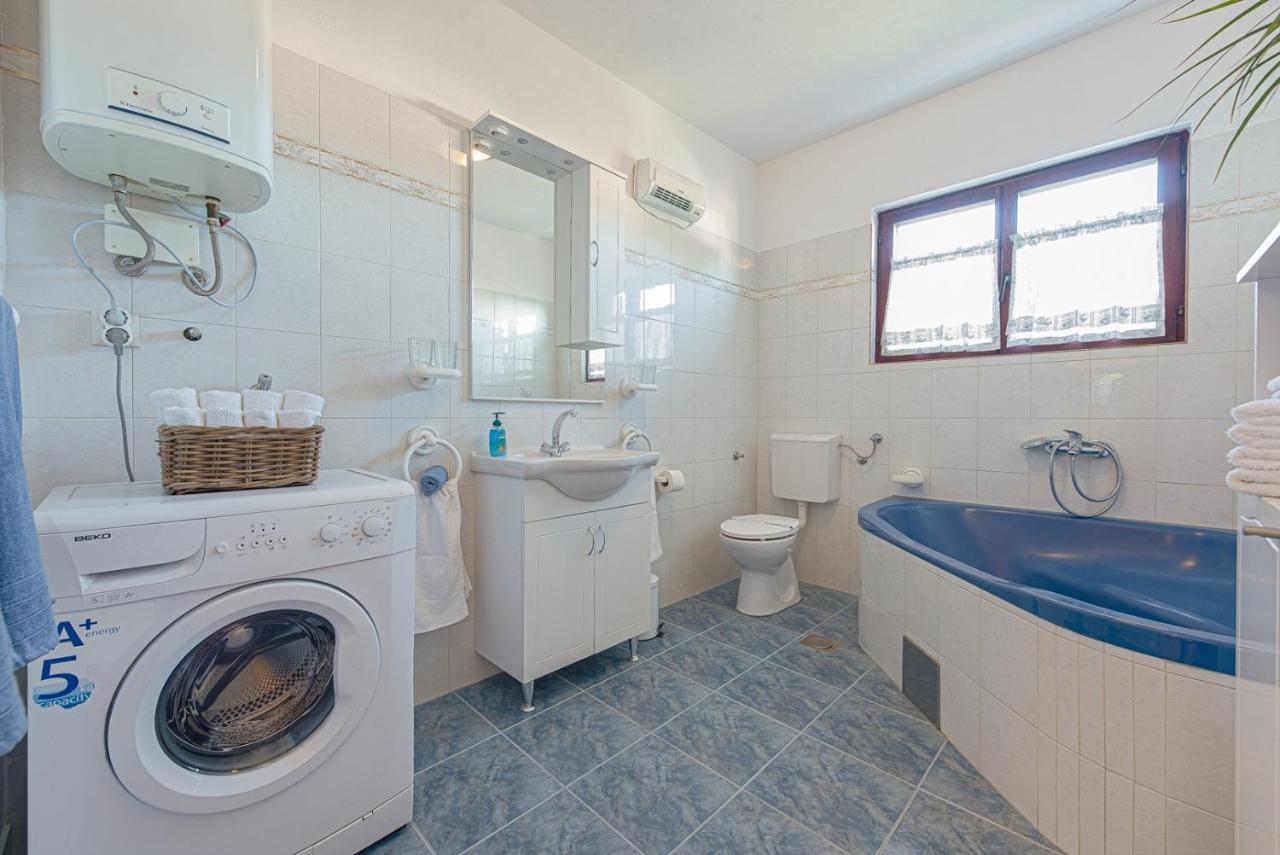 Apartment Bo&Dy With Private Pool Rogoznica  Esterno foto